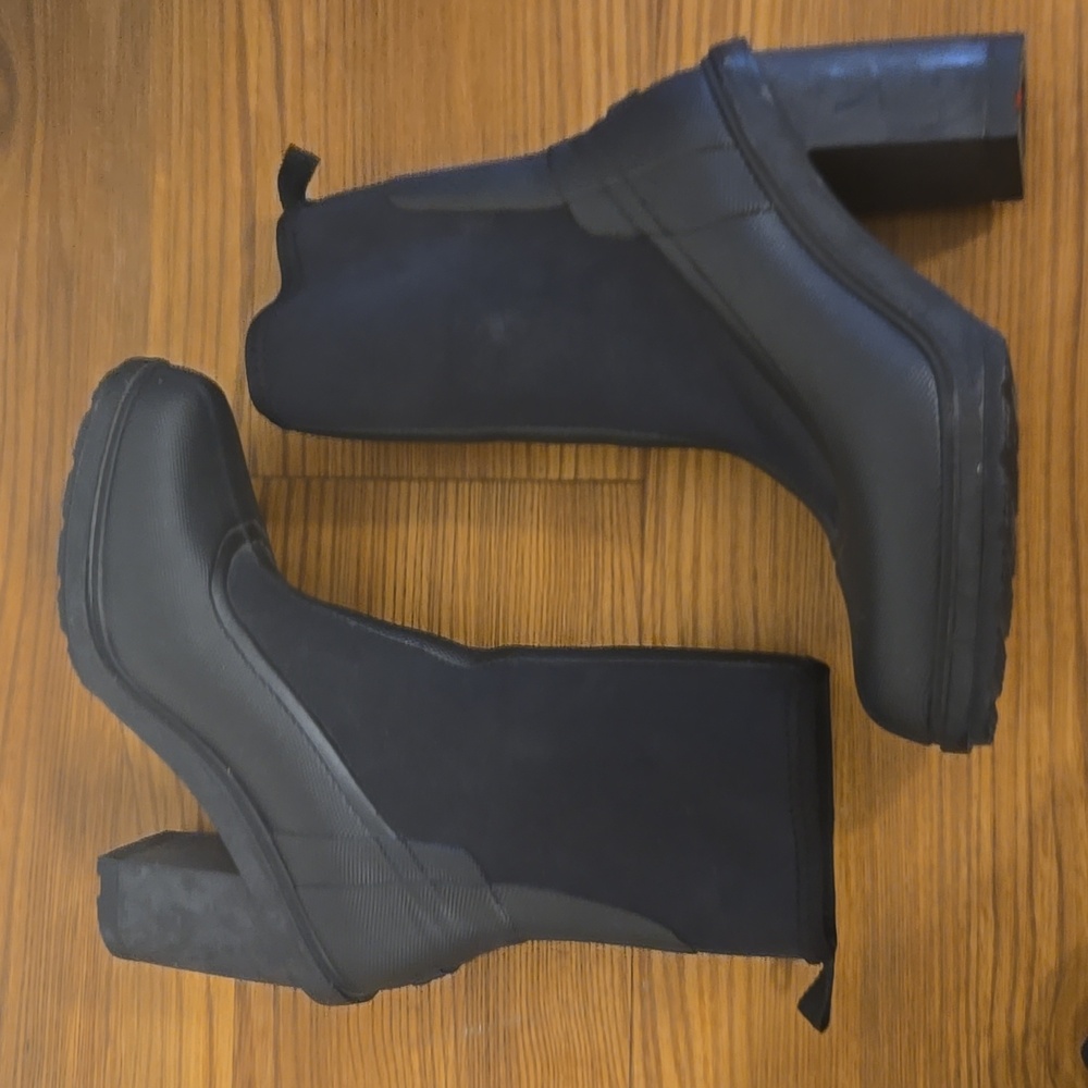Hunter Neoprene Rain/ Snow Heeled Boot - Picture 5 of 12